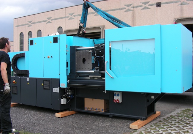 September the 12nd 2012 - the new machine has arrived! 160t Sumitomo ALL-ELECTRIC